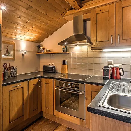 La Tramousse, Alpes Agency, Chamonix Centre, Sleeps 6 Apartment