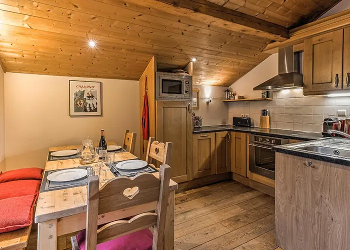 La Tramousse - - Alpes Travel - Centre - Sleeps 6 Apartment *